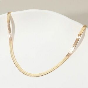 Flat Herringbone Chain Necklace ✨ 18K Gold Filled (NWT)